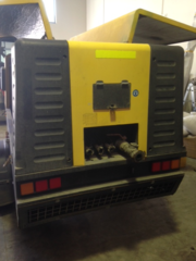Compair C110-9 400 cfm mobile diesel Air compressor